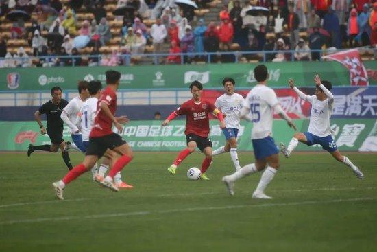 【】射击射击一起對立敵人